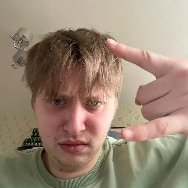 Денис